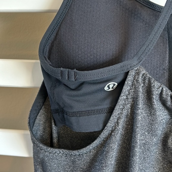 Lululemon NO LIMITS Power Y Zippy Gray Black Tank Top Built-In Bra Size 4 - Picture 5 of 8